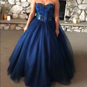 Blue prom dress